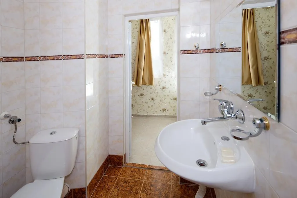 Hotel Yantra Słoneczny Brzeg 3*,